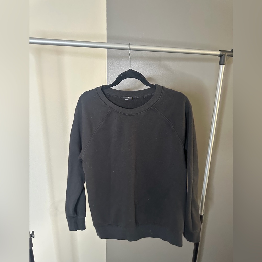 Black Sweatshirt L Athletic Works Black Crewneck Sweatshirt